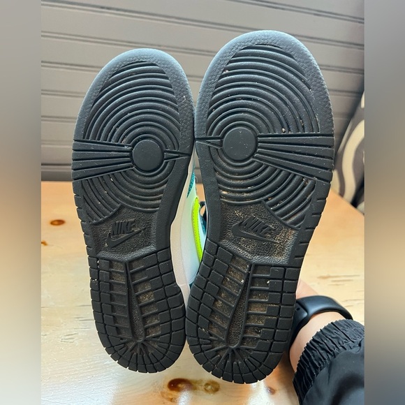 Size 1 (PS) - Nike Dunk High Bright Spruce Volt - Picture 4 of 8